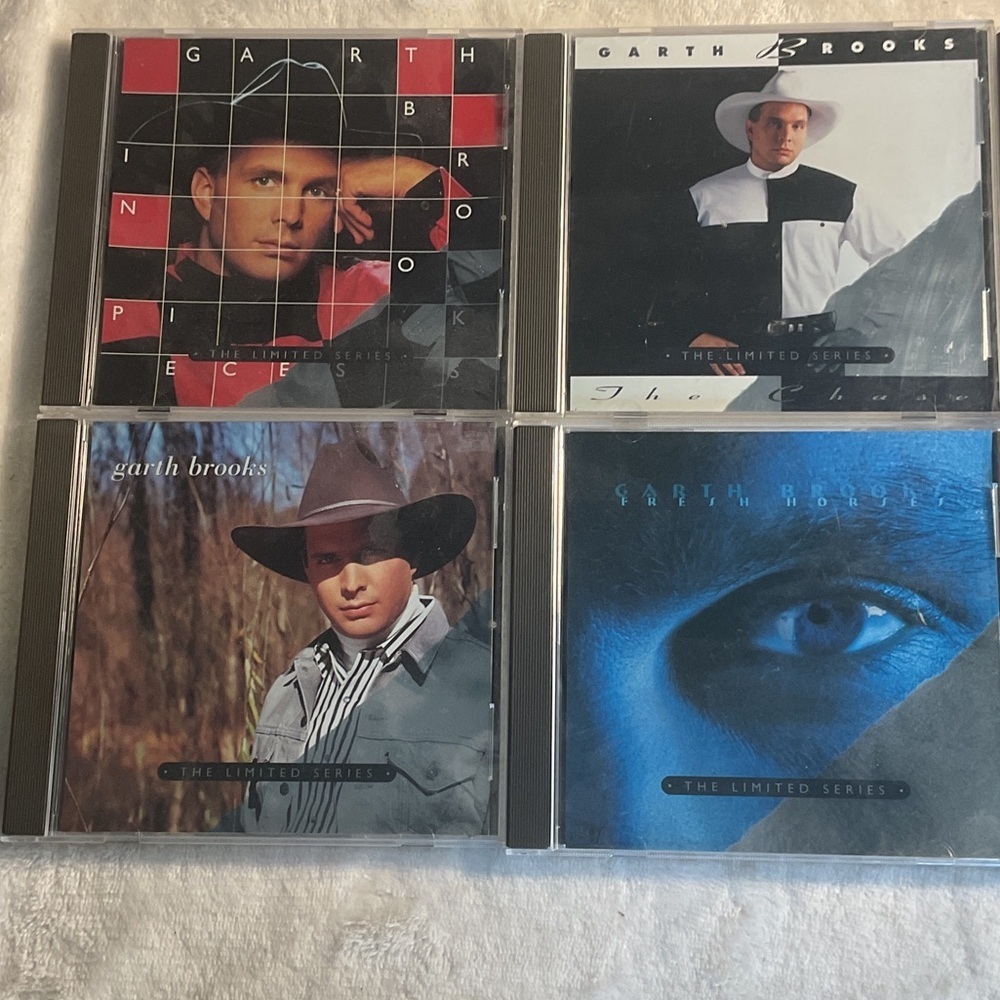 Garth Brooks The Limited Series Box Set six disc - Picture 3 of 4